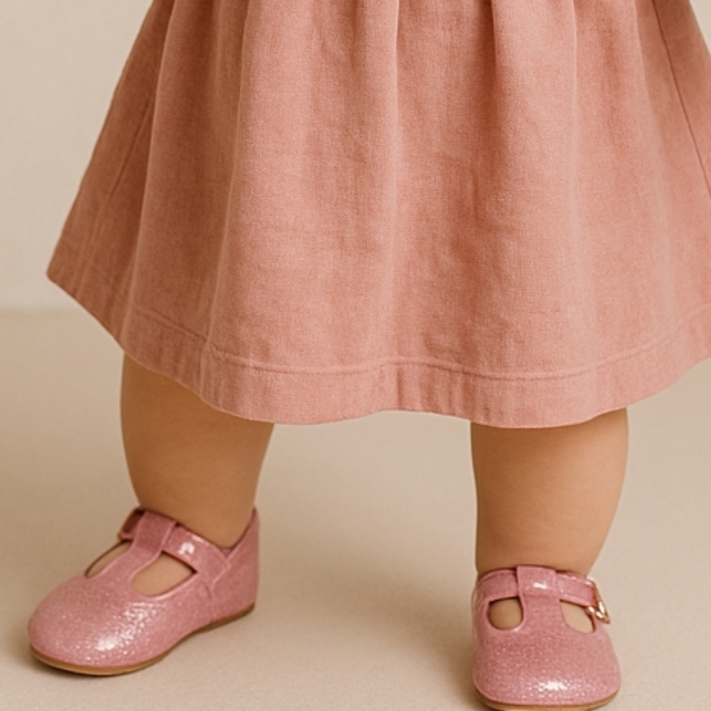 A Bear Co Toddler Size‎ 3 Color Change Pink Smooth Glitter T-Straps Girls